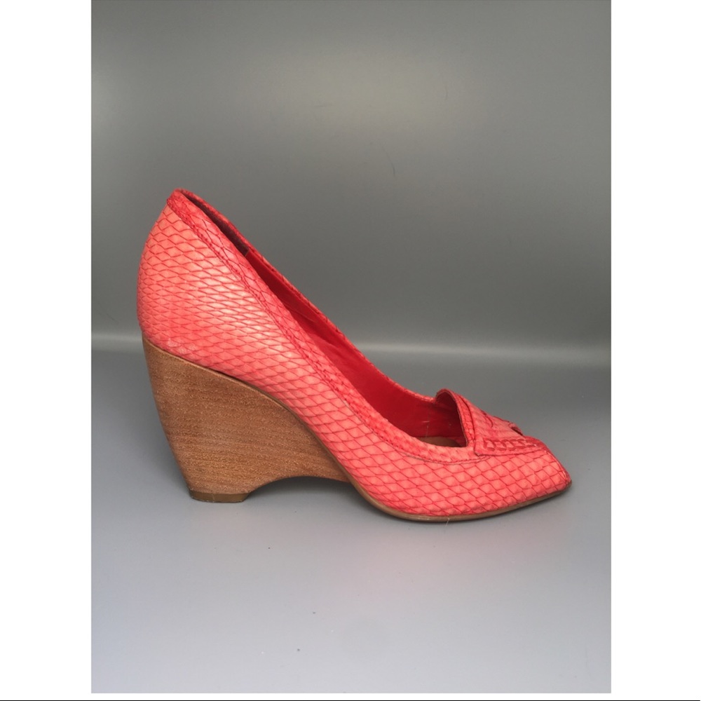 Coral Wedges- Made in Brazil